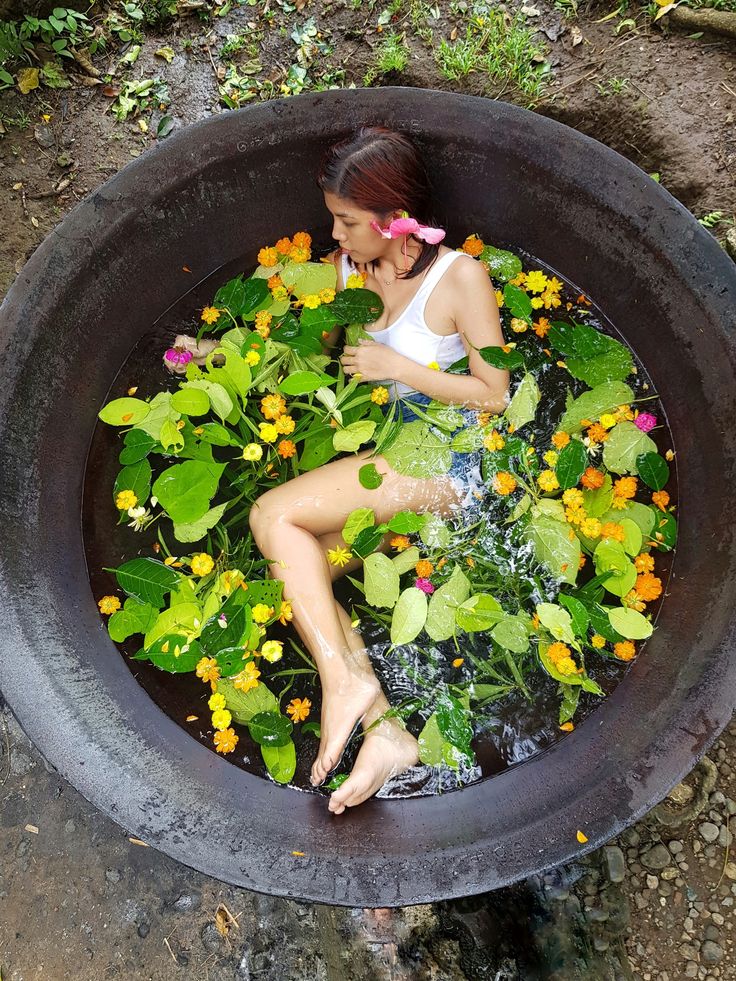 Chandrika Soap 75  - Image 5